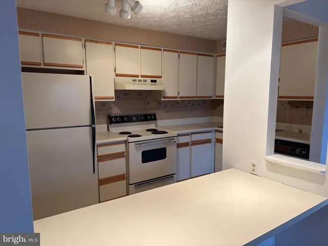 $220,000 | 8384 Brockham Drive, Unit 29/84K, Alexandria, VA 22309