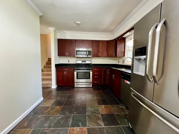 $214,900 | 1808 West Freeman Street, Carbondale, IL 62901