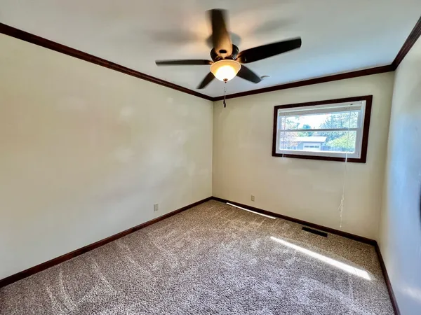 $214,900 | 1808 West Freeman Street, Carbondale, IL 62901