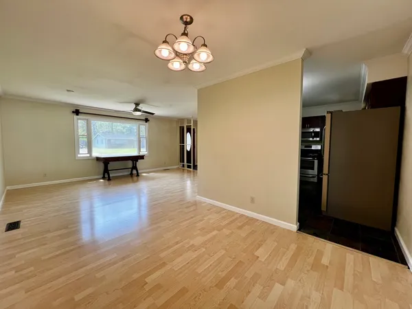 $214,900 | 1808 West Freeman Street, Carbondale, IL 62901