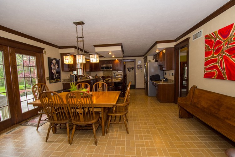 25640 Old Cleveland Road South Bend, IN 46628 - Photo 11 of 34 Gallery Image 11