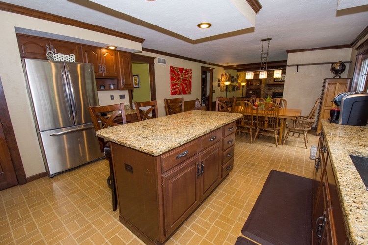 25640 Old Cleveland Road South Bend, IN 46628 - Photo 12 of 34 Gallery Image 12