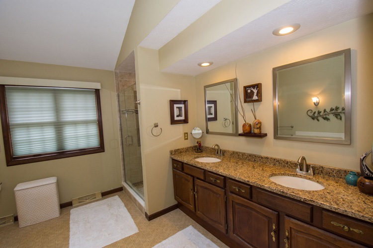 25640 Old Cleveland Road South Bend, IN 46628 - Photo 19 of 34 Gallery Image 19