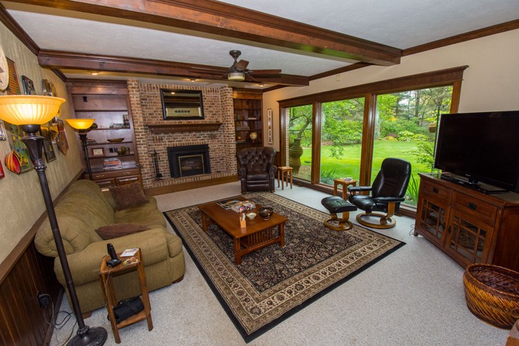 25640 Old Cleveland Road South Bend, IN 46628 - Photo 4 of 34 Gallery Image 4