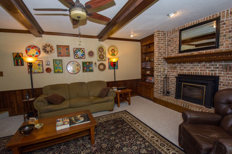 25640 Old Cleveland Road South Bend, IN 46628 - Photo 6 of 34 Gallery Image 6