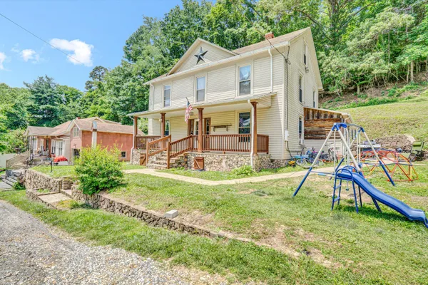 $129,999 | 131 Indian Lane, Eagle Rock, VA 24085