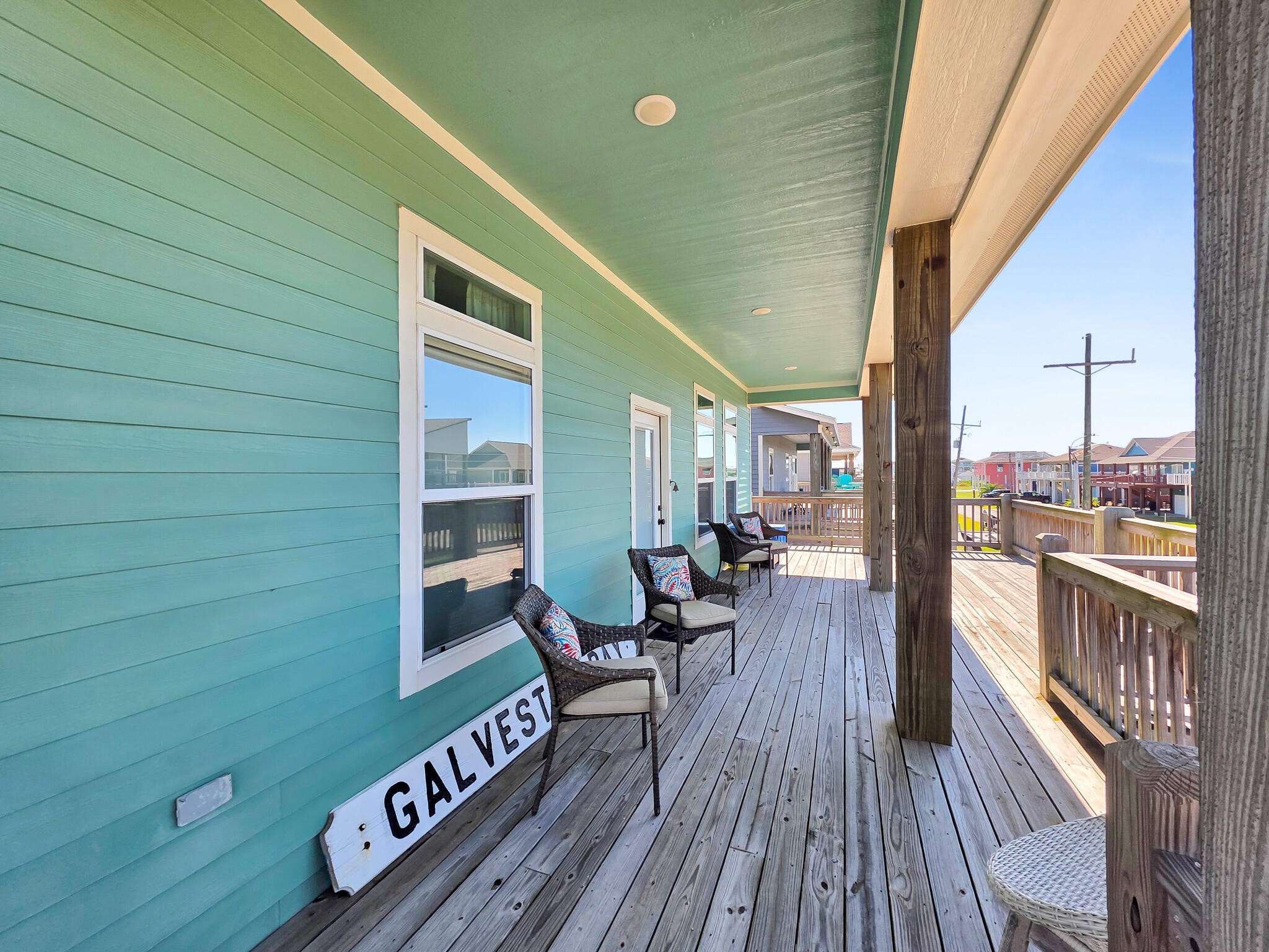 974 Surf Road Crystal Beach, TX 77650 - Photo 14 of 48