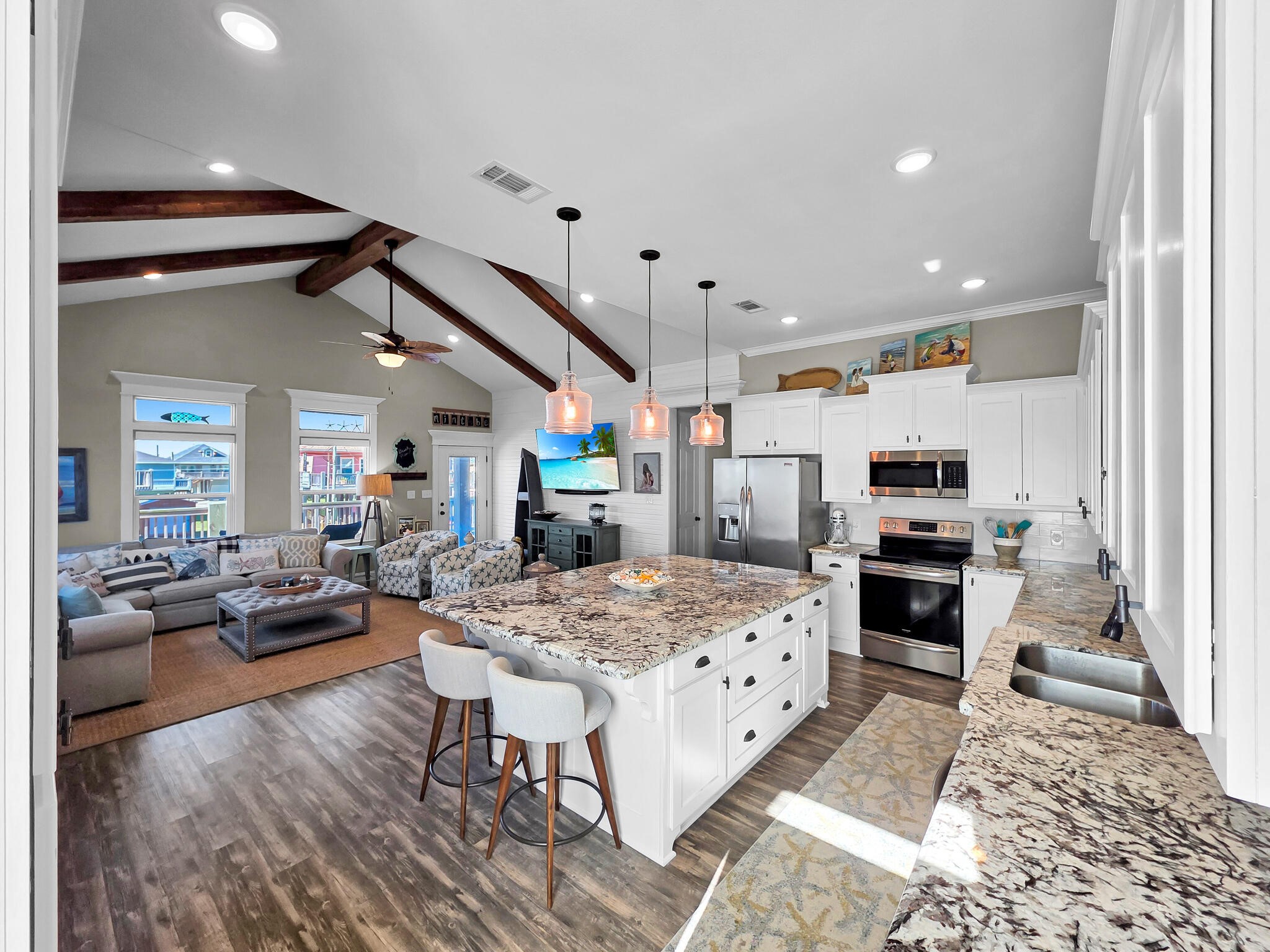 974 Surf Road Crystal Beach, TX 77650 - Photo 23 of 48