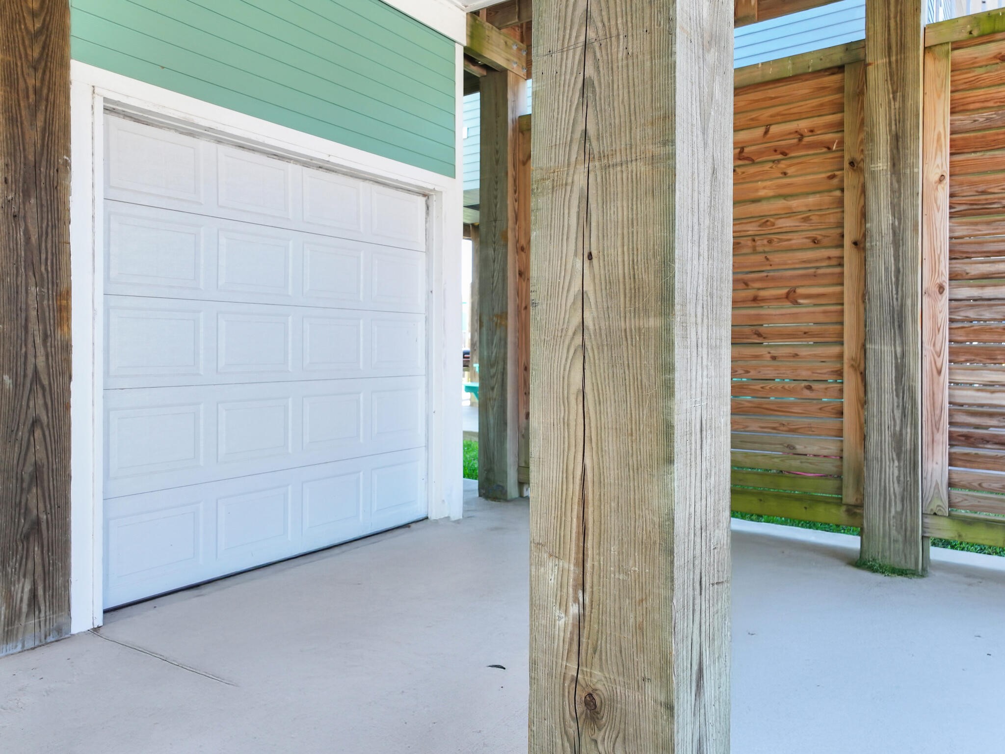 974 Surf Road Crystal Beach, TX 77650 - Photo 9 of 48