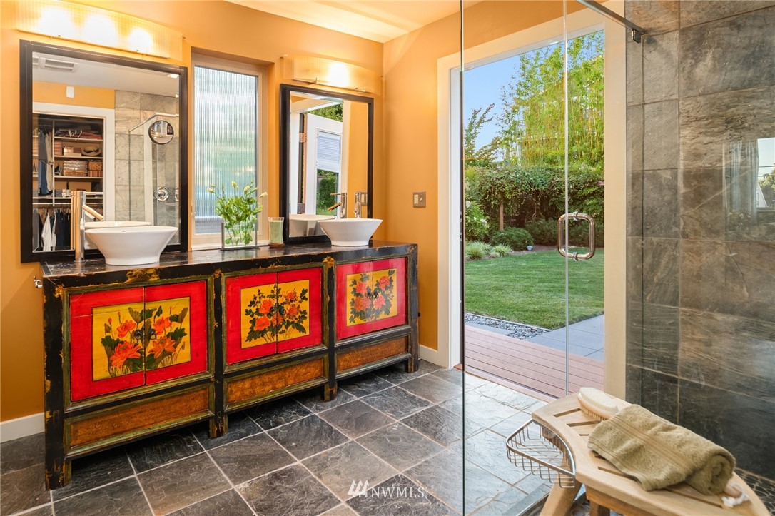 3918 Southwest Southern Street Seattle, WA 98136 - Photo 21 of 34 Gallery Image 21