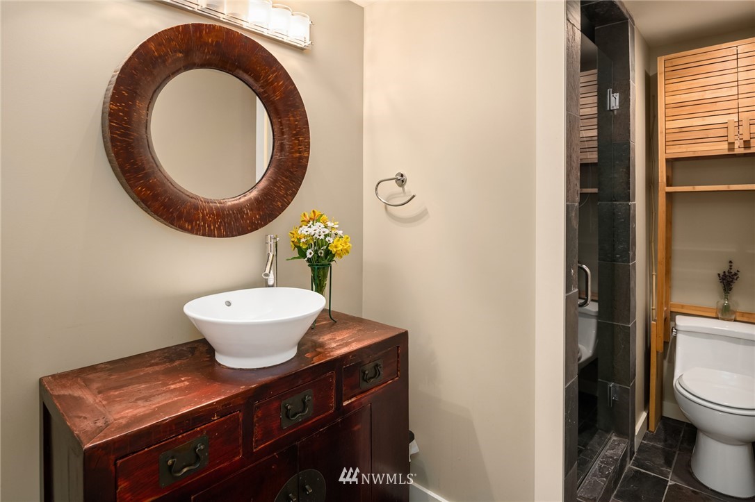 3918 Southwest Southern Street Seattle, WA 98136 - Photo 27 of 34 Gallery Image 27