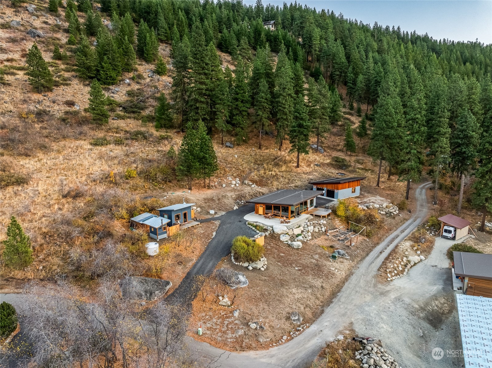 1529 Dempsey Road Leavenworth, WA 98826 - Photo 13 of 40 Gallery Image 13
