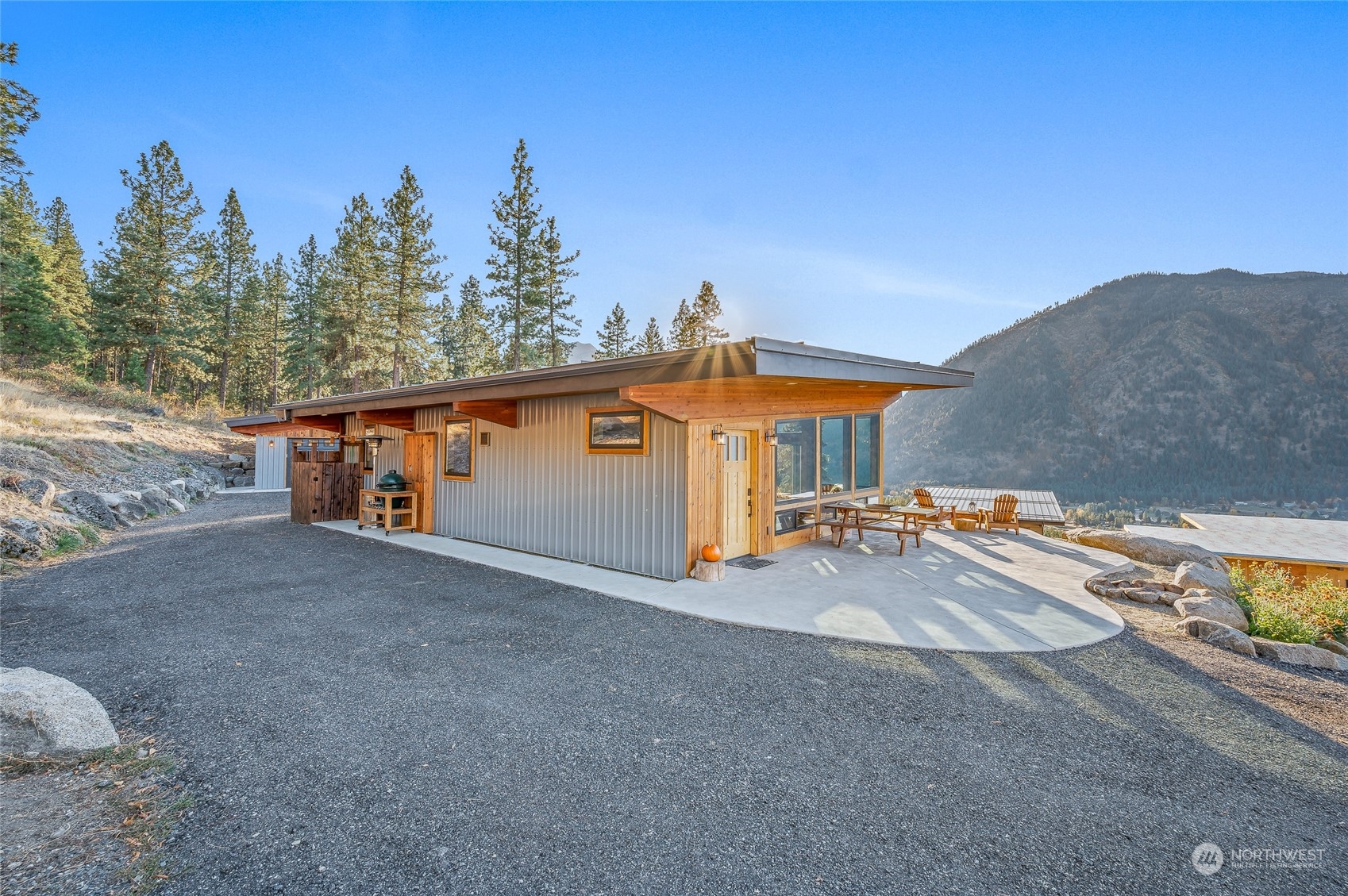 1529 Dempsey Road Leavenworth, WA 98826 - Photo 17 of 40 Gallery Image 17