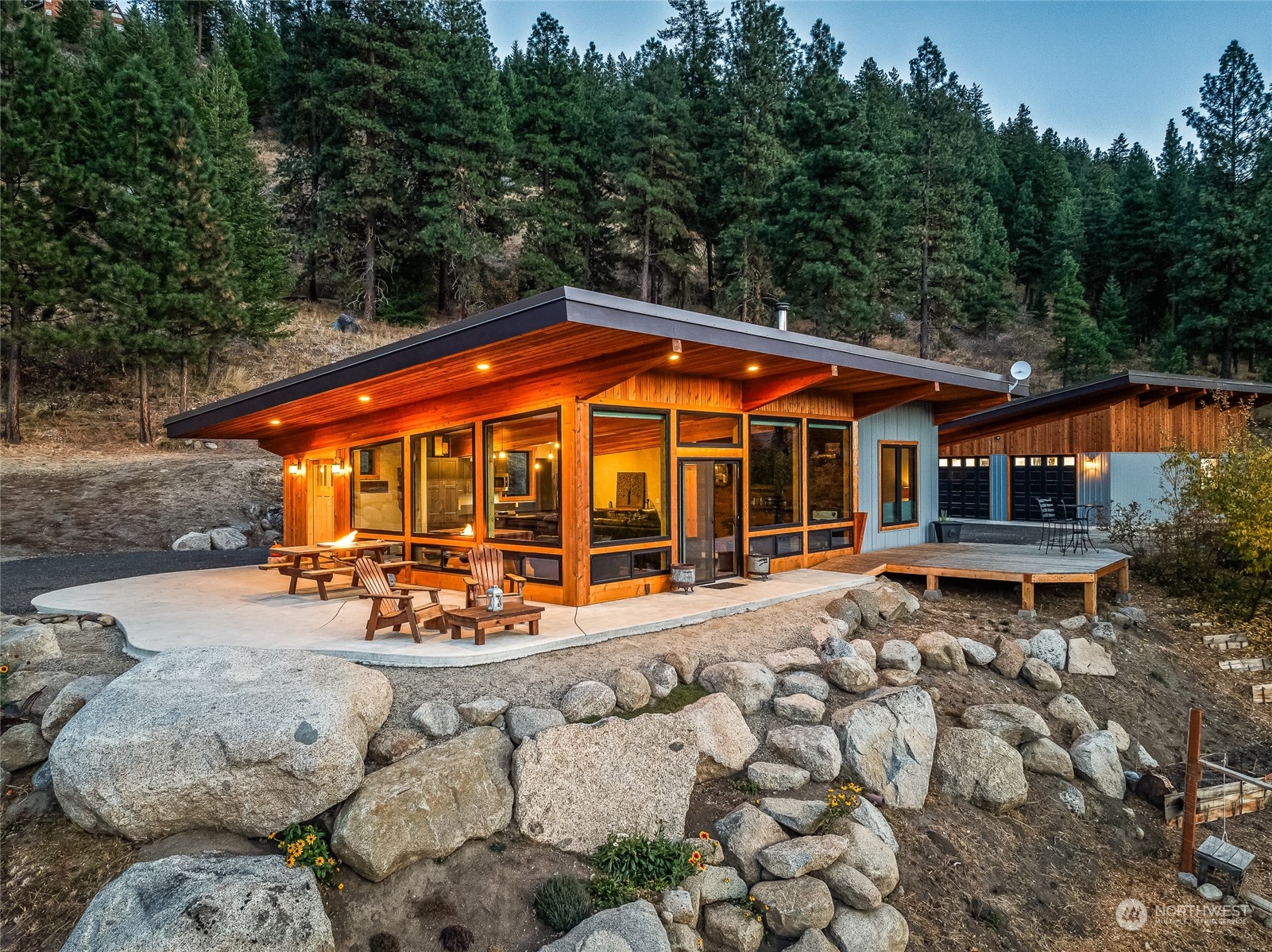 1529 Dempsey Road Leavenworth, WA 98826 - Photo 3 of 40 Gallery Image 3