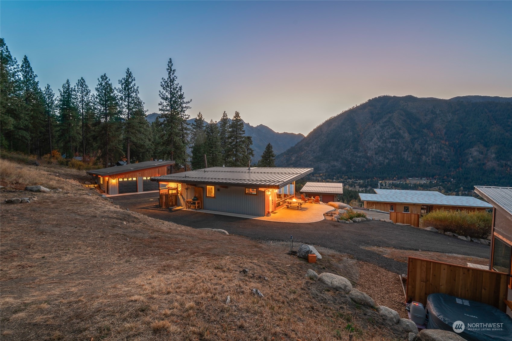 1529 Dempsey Road Leavenworth, WA 98826 - Photo 5 of 40 Gallery Image 5