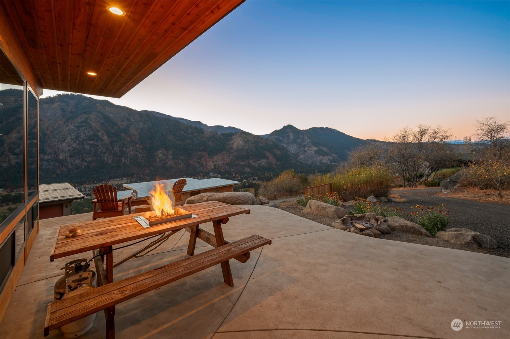 1529 Dempsey Road Leavenworth, WA 98826 - Photo 7 of 40 Gallery Image 7