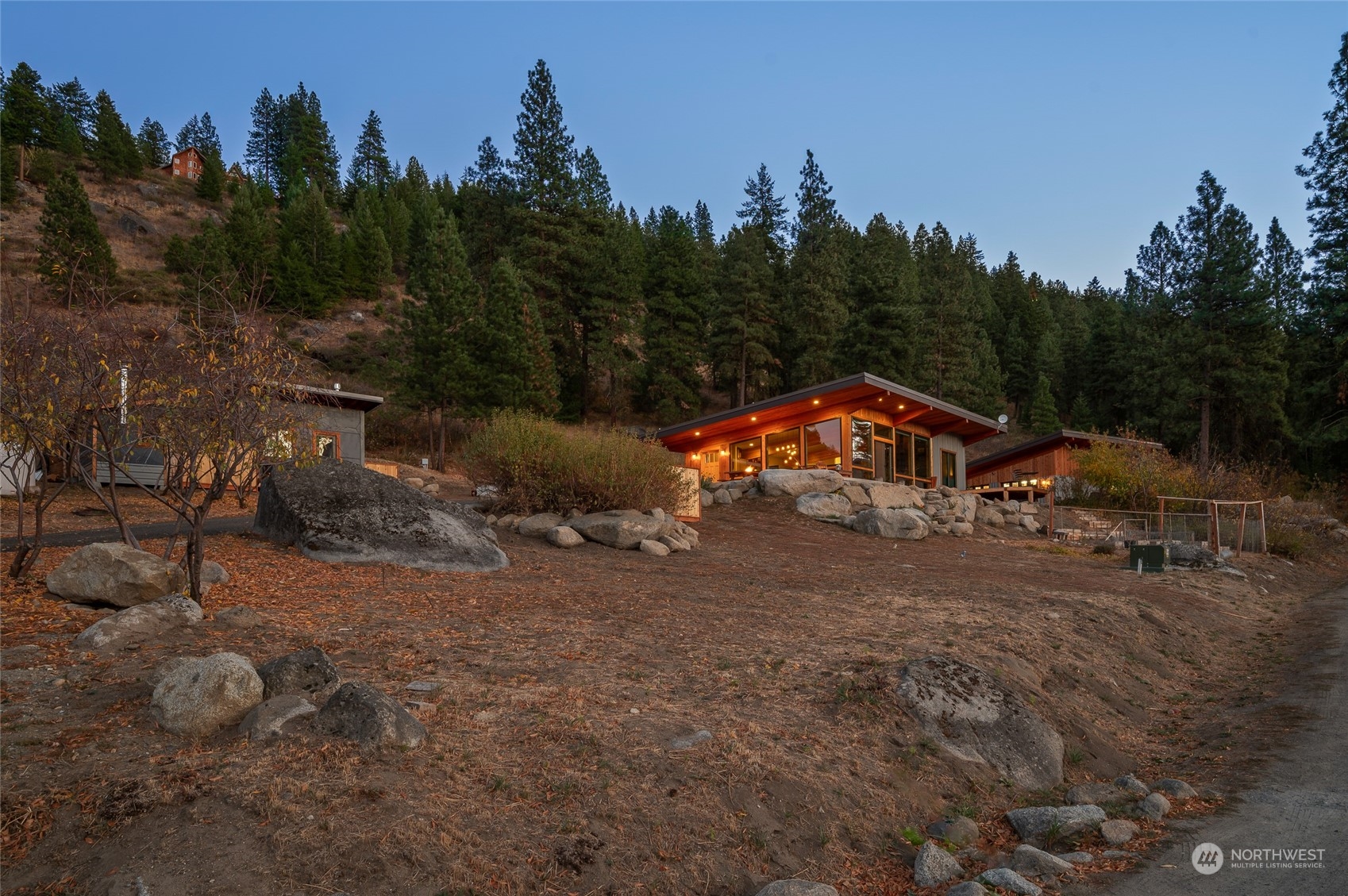 1529 Dempsey Road Leavenworth, WA 98826 - Photo 9 of 40 Gallery Image 9