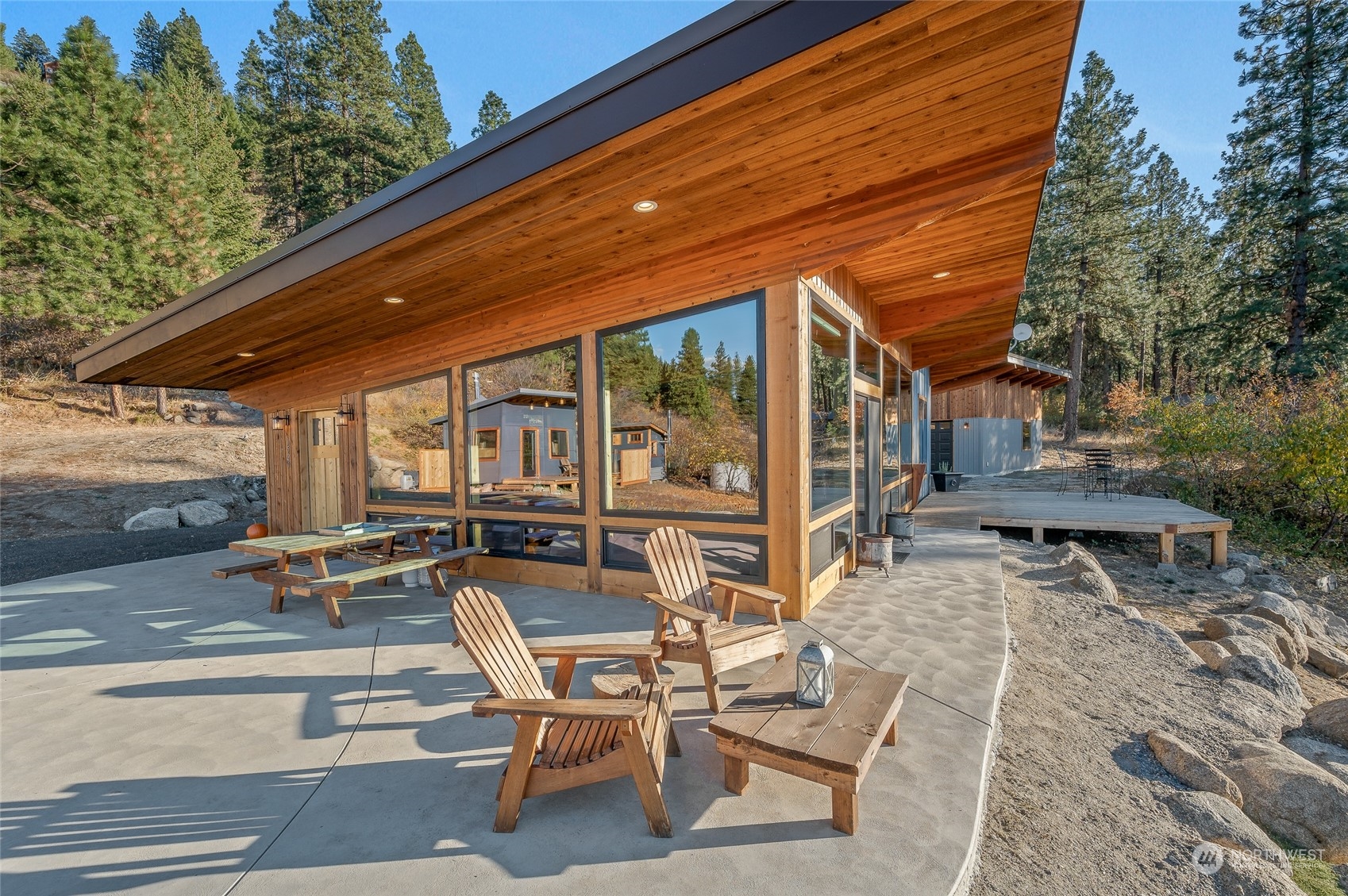 1529 Dempsey Road Leavenworth, WA 98826 - Photo 10 of 40 Gallery Image 10