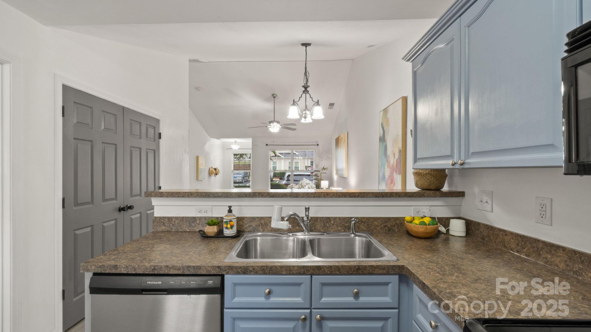 736 Waterfall Way Clover, SC 29710 - Photo 12 of 29