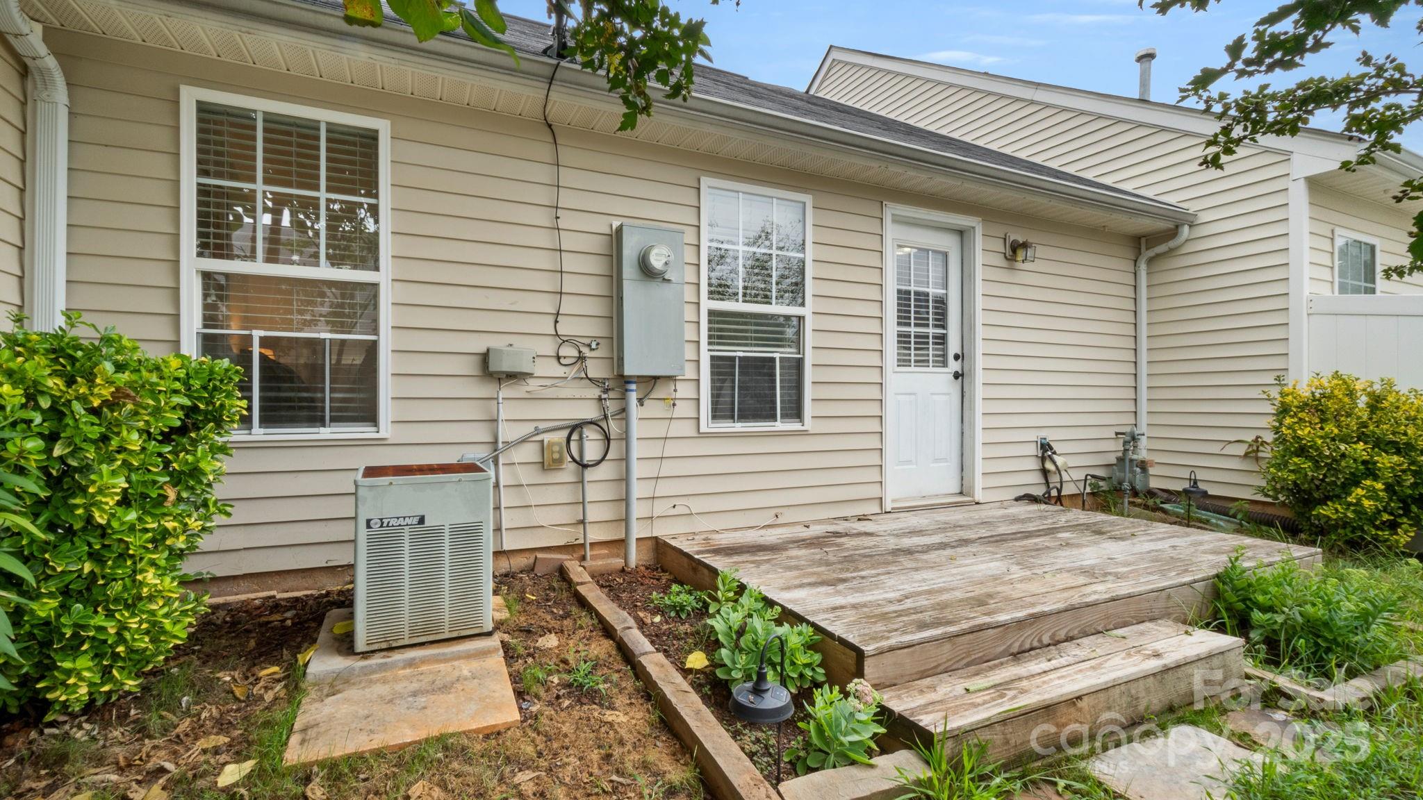 736 Waterfall Way Clover, SC 29710 - Photo 20 of 29