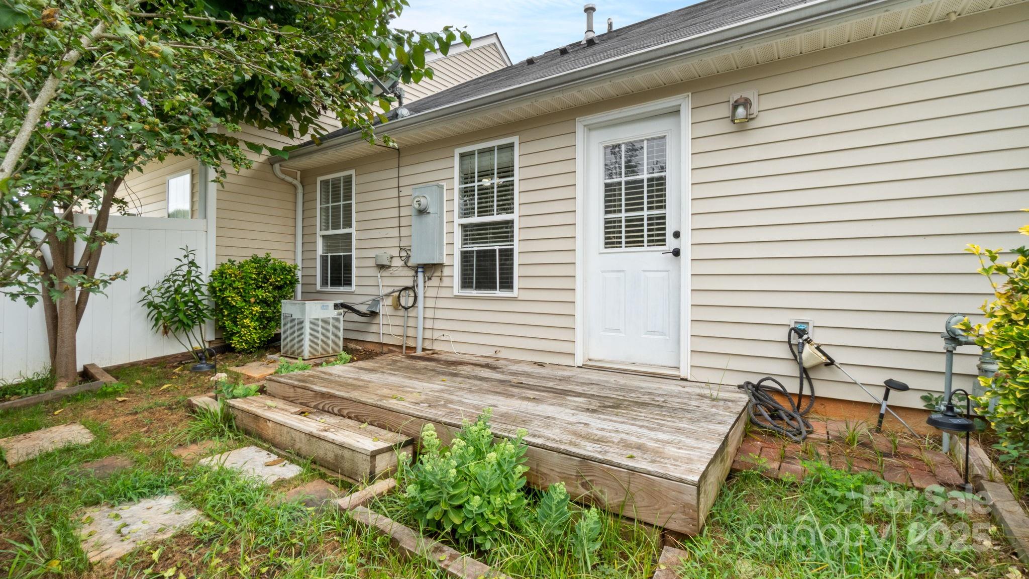 736 Waterfall Way Clover, SC 29710 - Photo 22 of 29