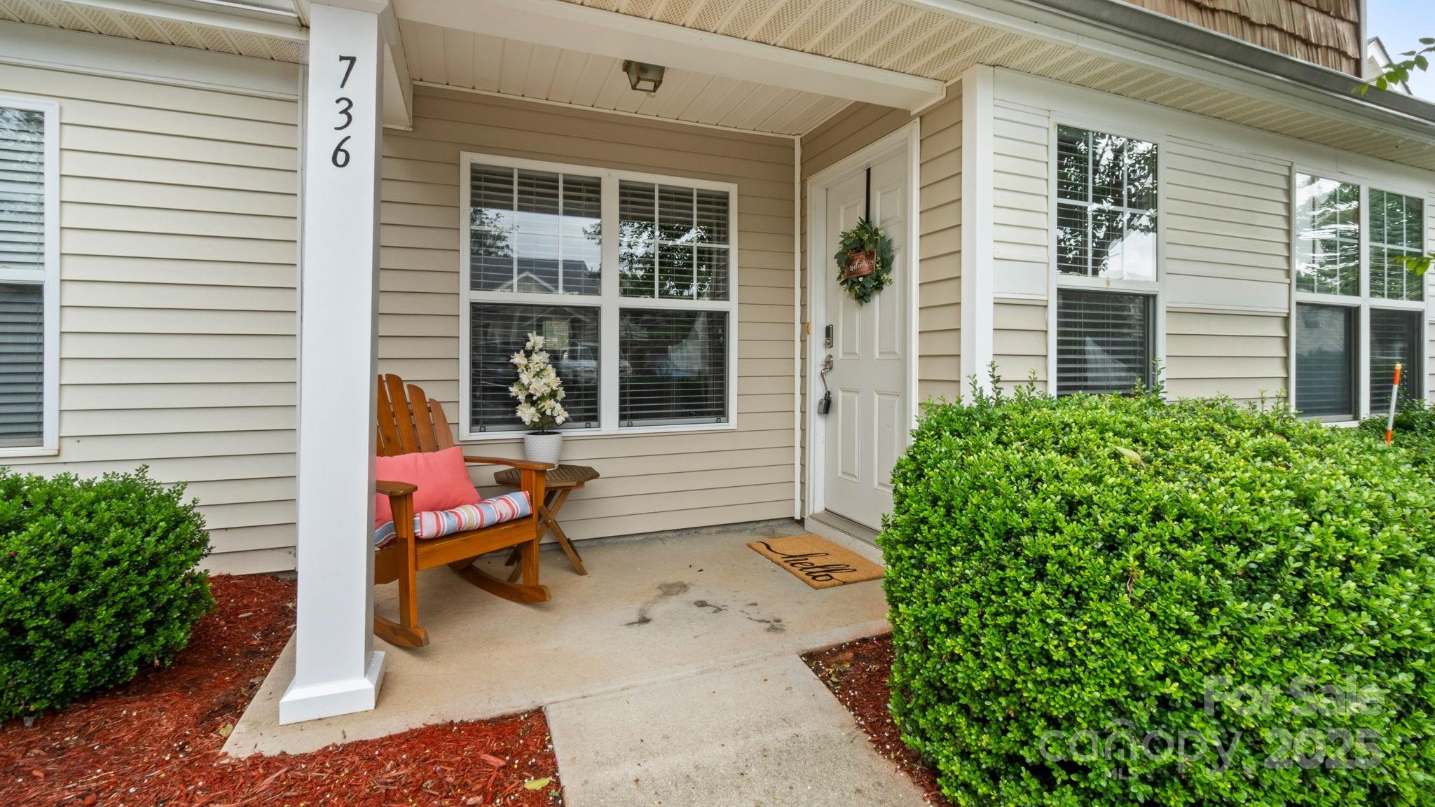736 Waterfall Way Clover, SC 29710 - Photo 5 of 29