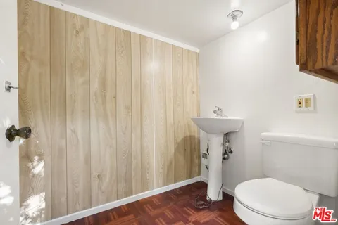 $1,199,000 | 860 Old Topanga Canyon Road, Topanga, CA 90290