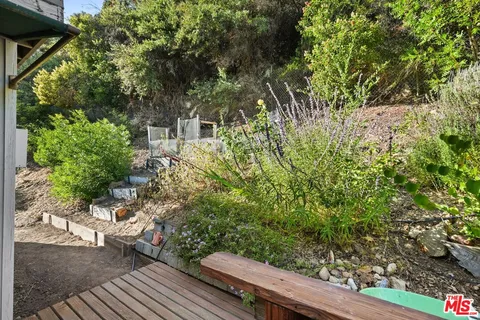 $1,199,000 | 860 Old Topanga Canyon Road, Topanga, CA 90290