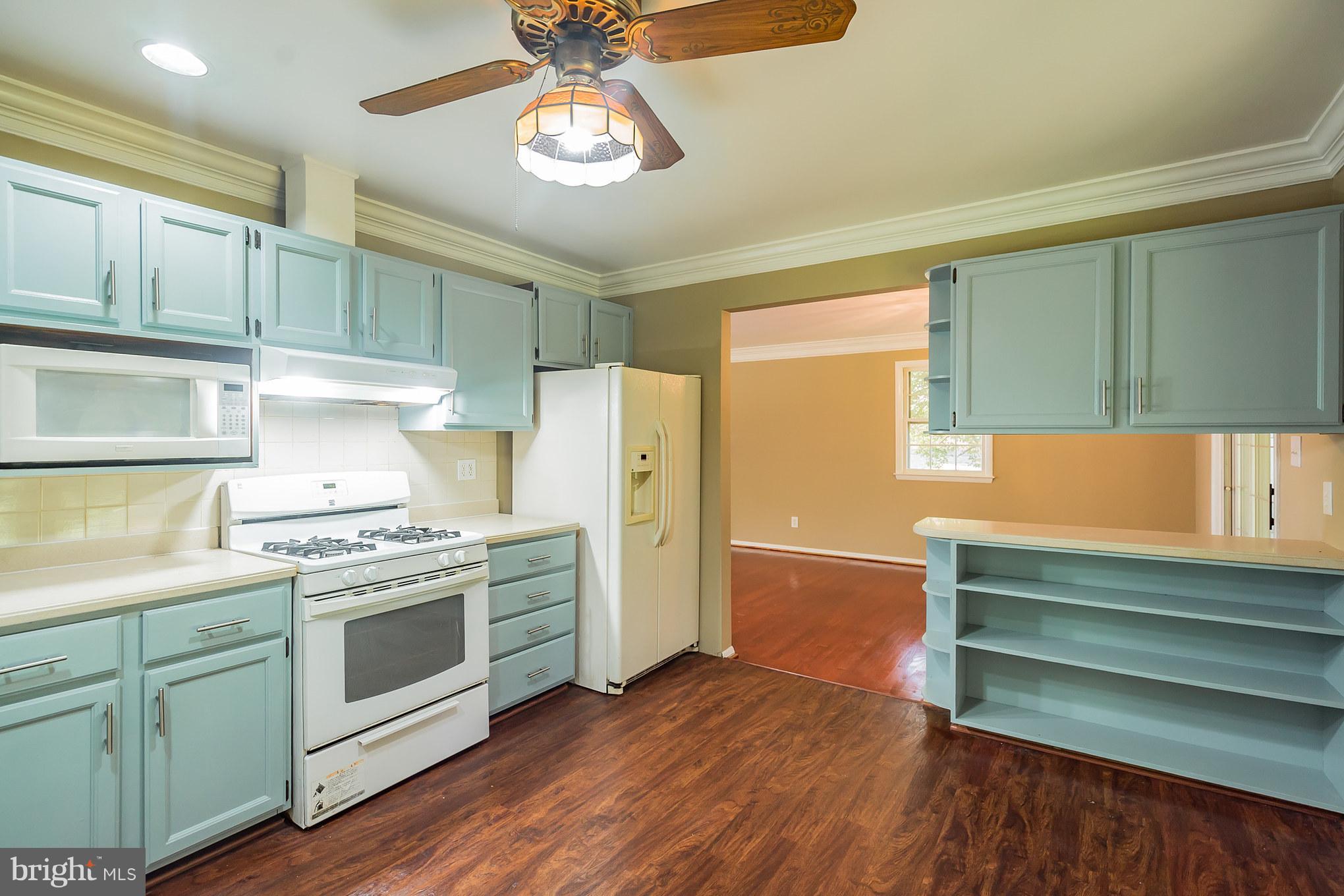 7904 Slidell Lane Springfield, VA 22151 - Photo 12 of 30 Kitchen