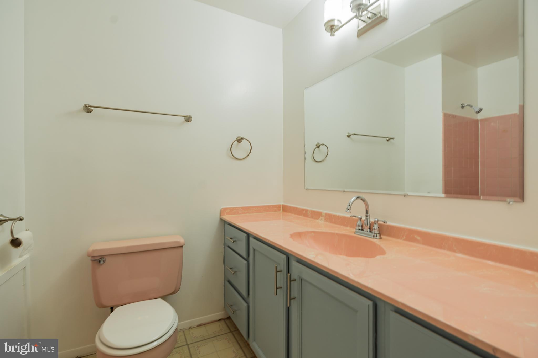 7904 Slidell Lane Springfield, VA 22151 - Photo 13 of 30 Bath