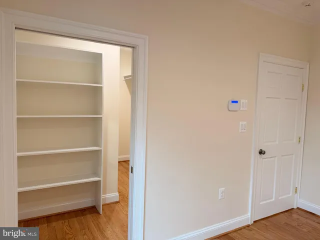 $4,000 | 217 West Market Street, Leesburg, VA 20176