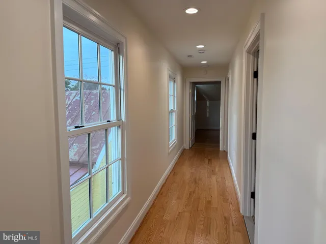 $4,000 | 217 West Market Street, Leesburg, VA 20176