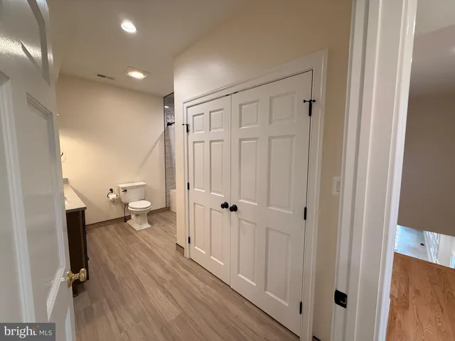 $4,000 | 217 West Market Street, Leesburg, VA 20176