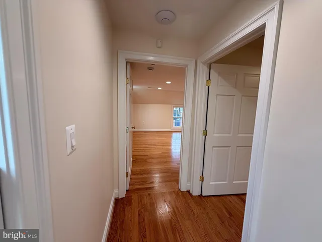 $4,000 | 217 West Market Street, Leesburg, VA 20176