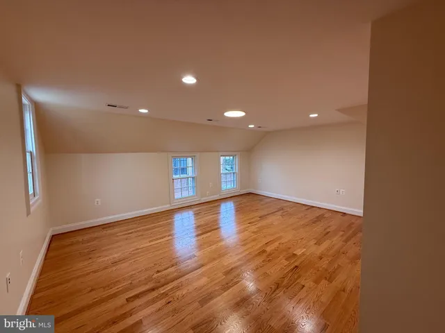 $4,000 | 217 West Market Street, Leesburg, VA 20176