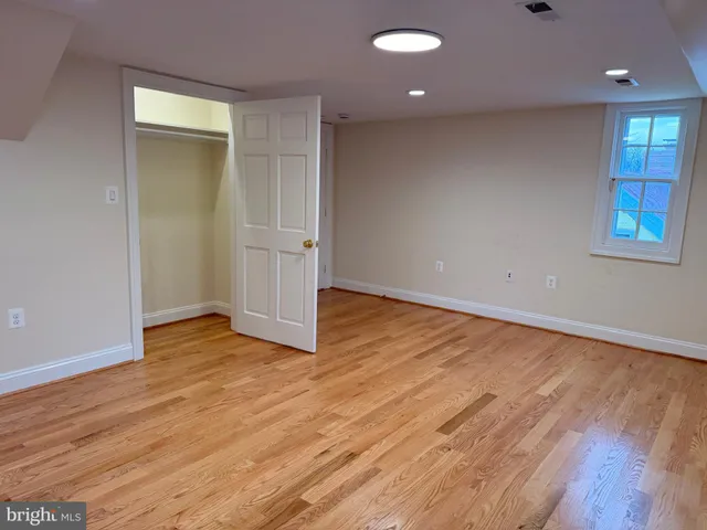 $4,000 | 217 West Market Street, Leesburg, VA 20176