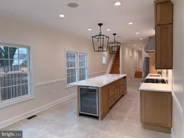 $4,000 | 217 West Market Street, Leesburg, VA 20176