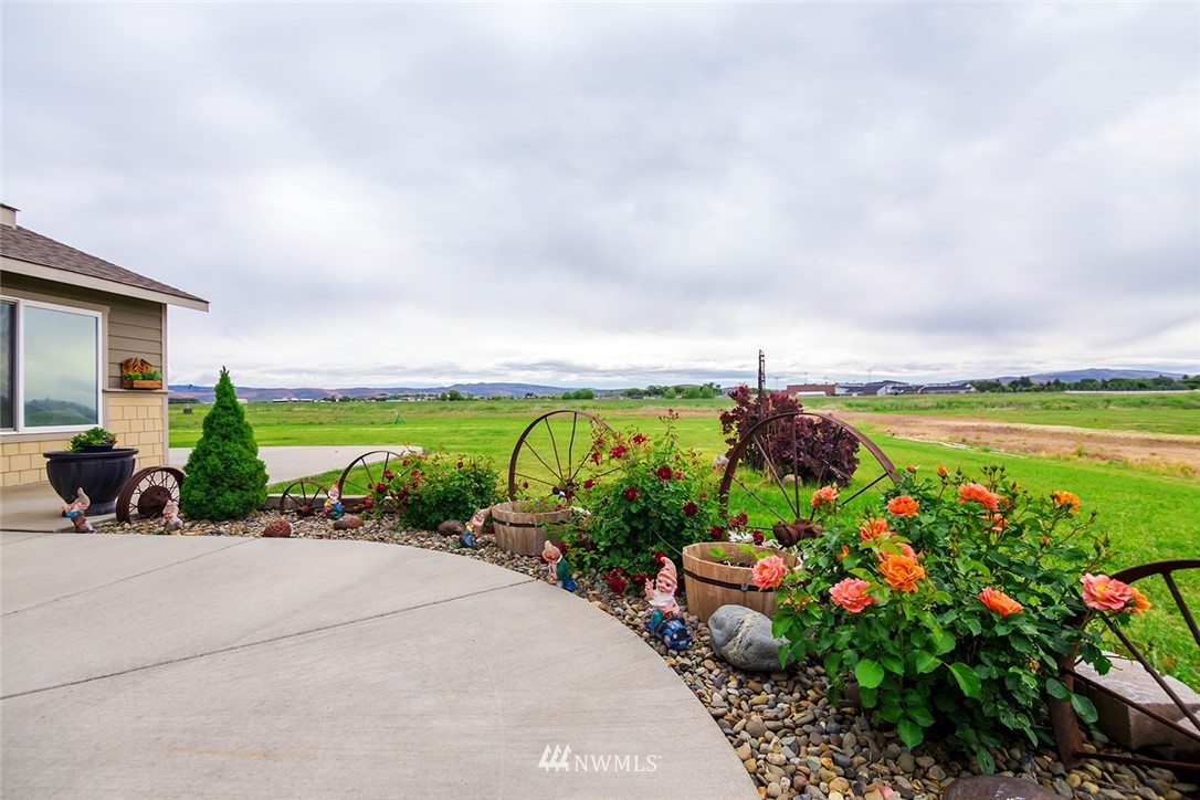 2176 Fairview Road Ellensburg, WA 98926 - Photo 3 of 19 Gallery Image 3