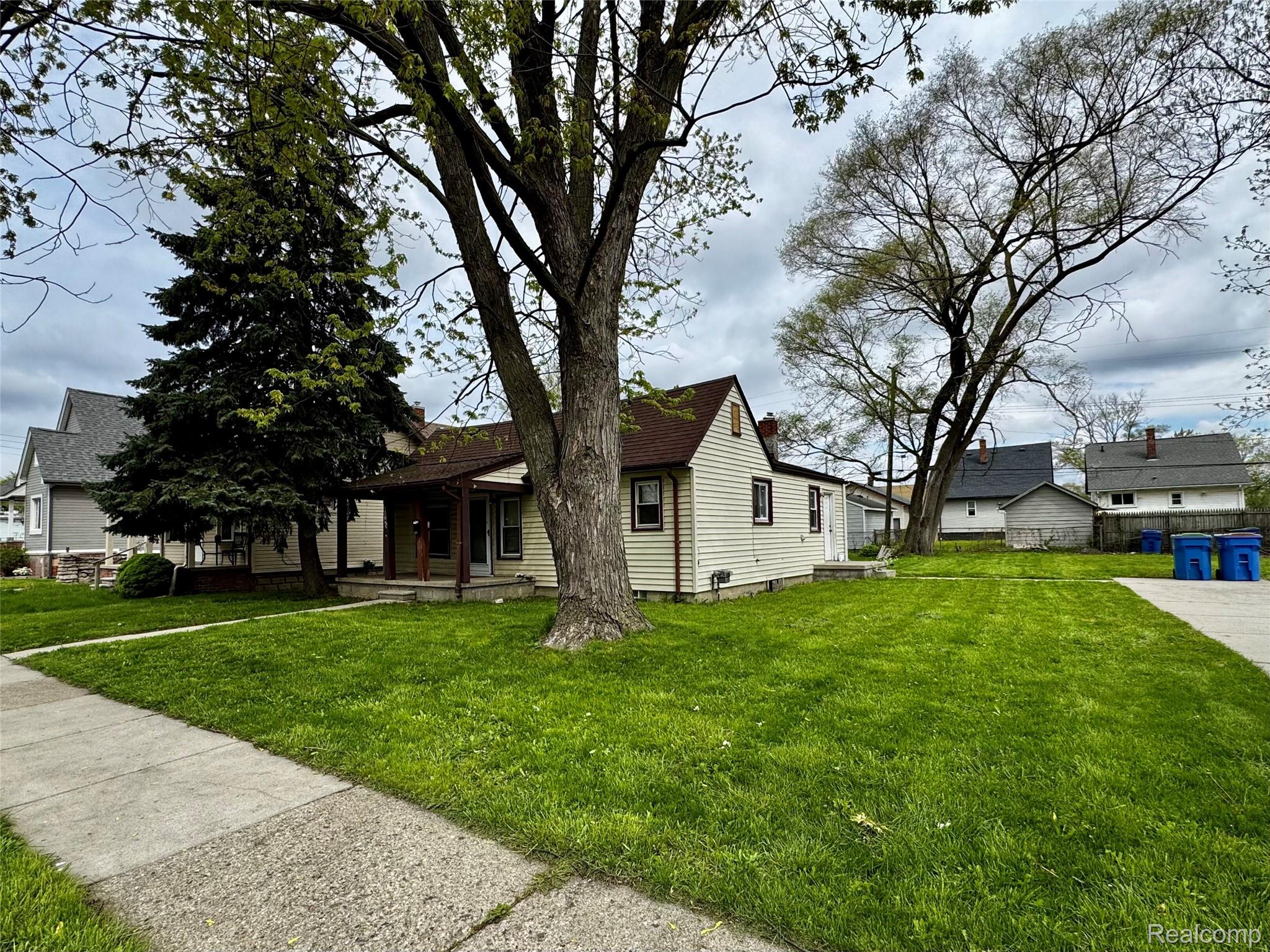 8045 Cadillac Avenue Warren, MI 48089 - Photo 3 of 21 IMG_0476 (1).jpeg
