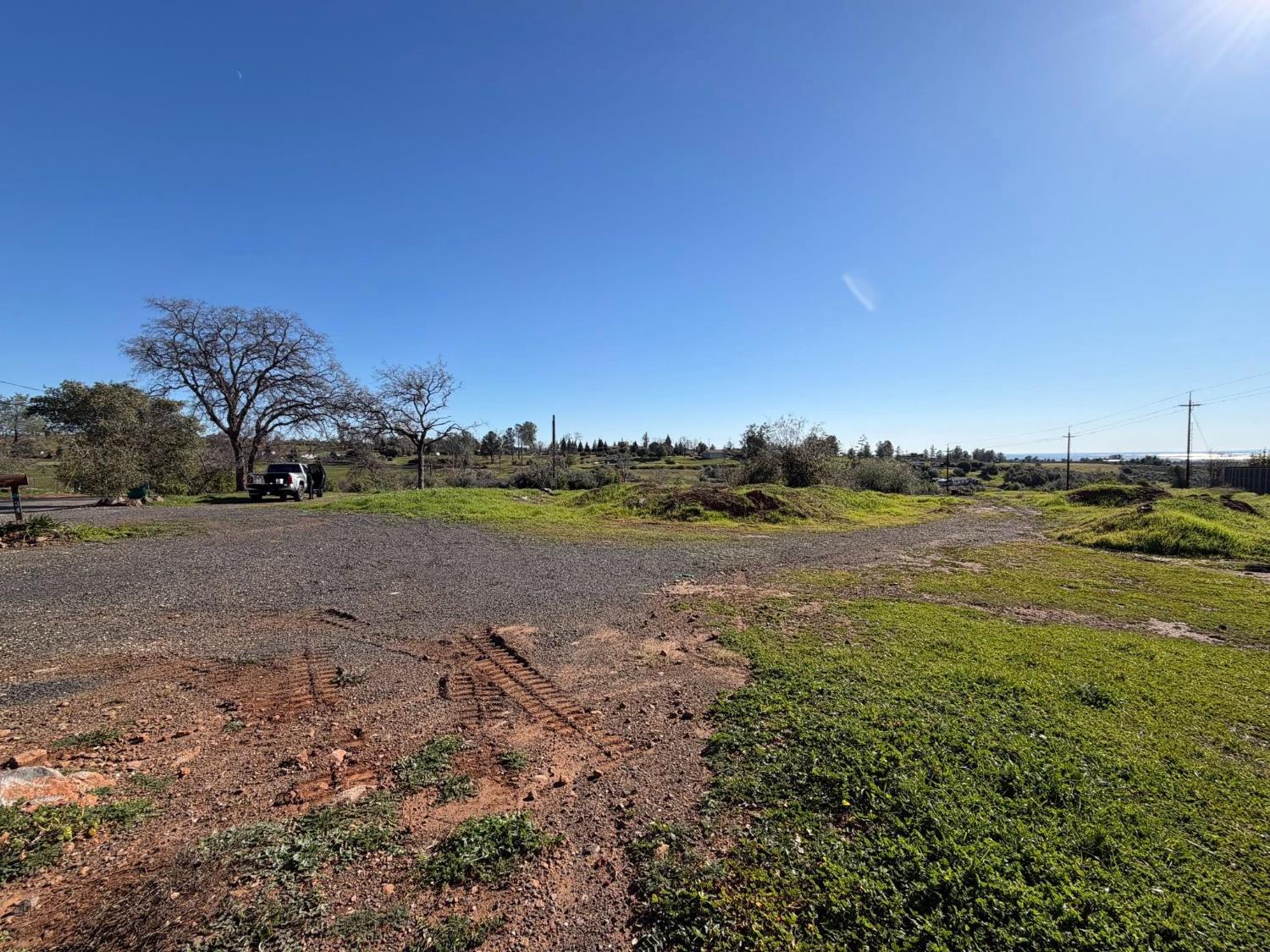 34 Wayland Road Paradise, CA 95969 - Photo 7 of 19 a view of a field with an ocean