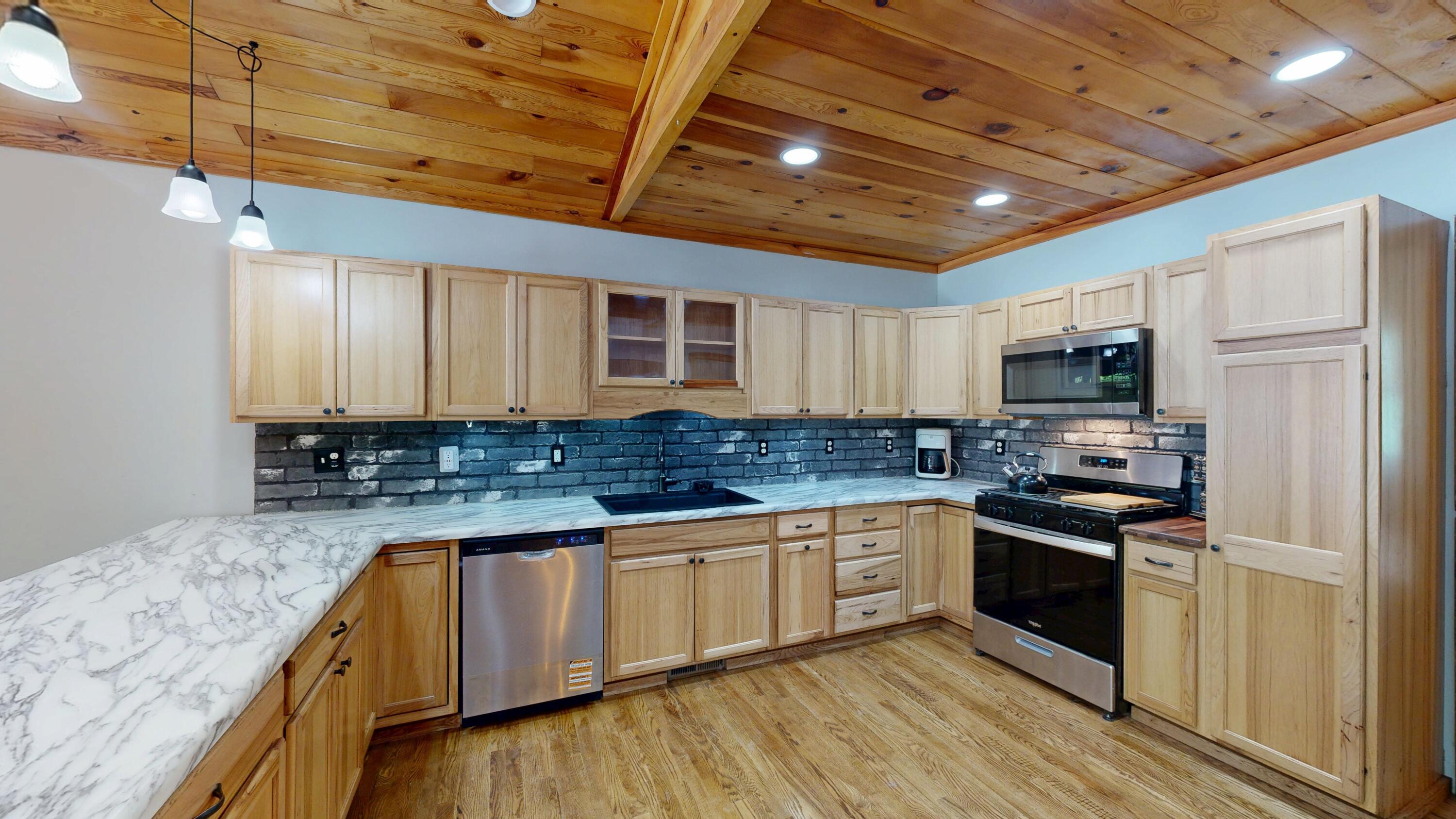 21376 Noble Avenue Sheldon, WI 54651 - Photo 7 of 85 Kitchen