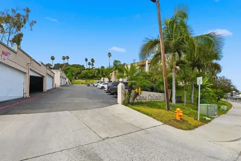 $499,999 | 2118 Oceanside Boulevard, Oceanside, CA 92054