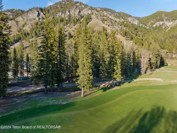 $1,525,000 | 15615 Wagon Road, Jackson, WY 83001