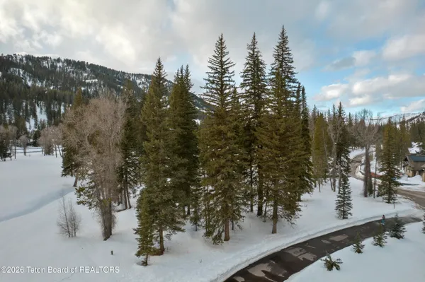 $1,525,000 | 15615 Wagon Road, Jackson, WY 83001