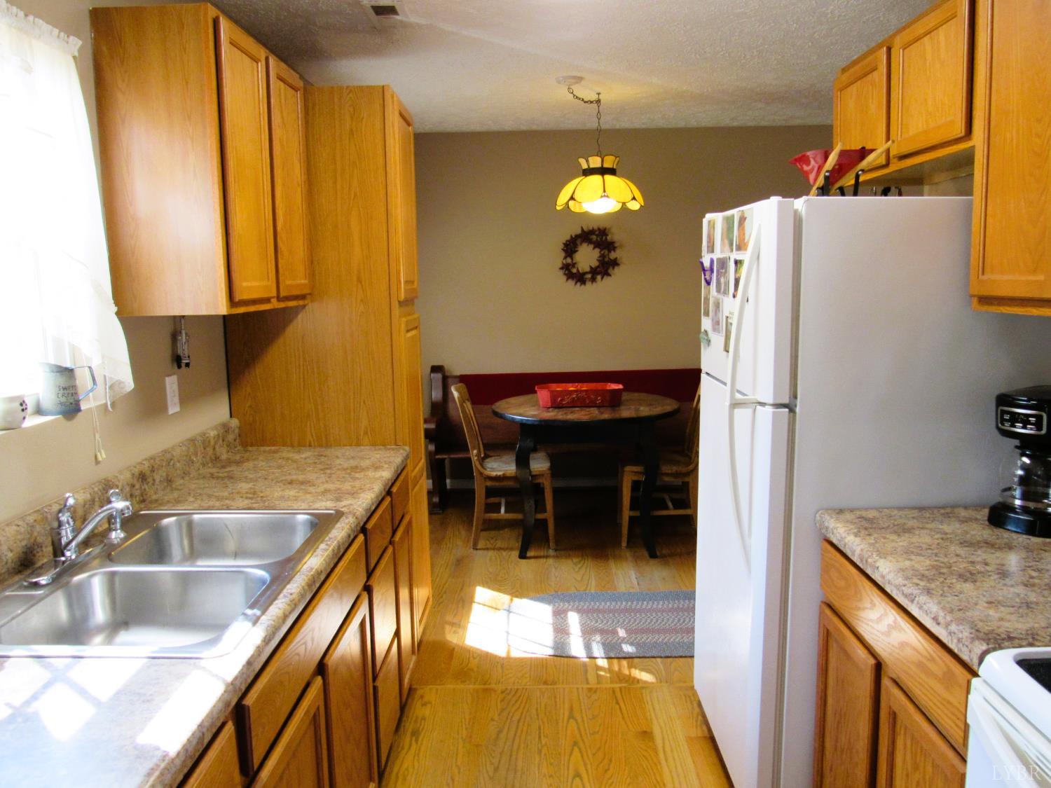 3324 Laurel Road Shipman, VA 22971 - Photo 14 of 38