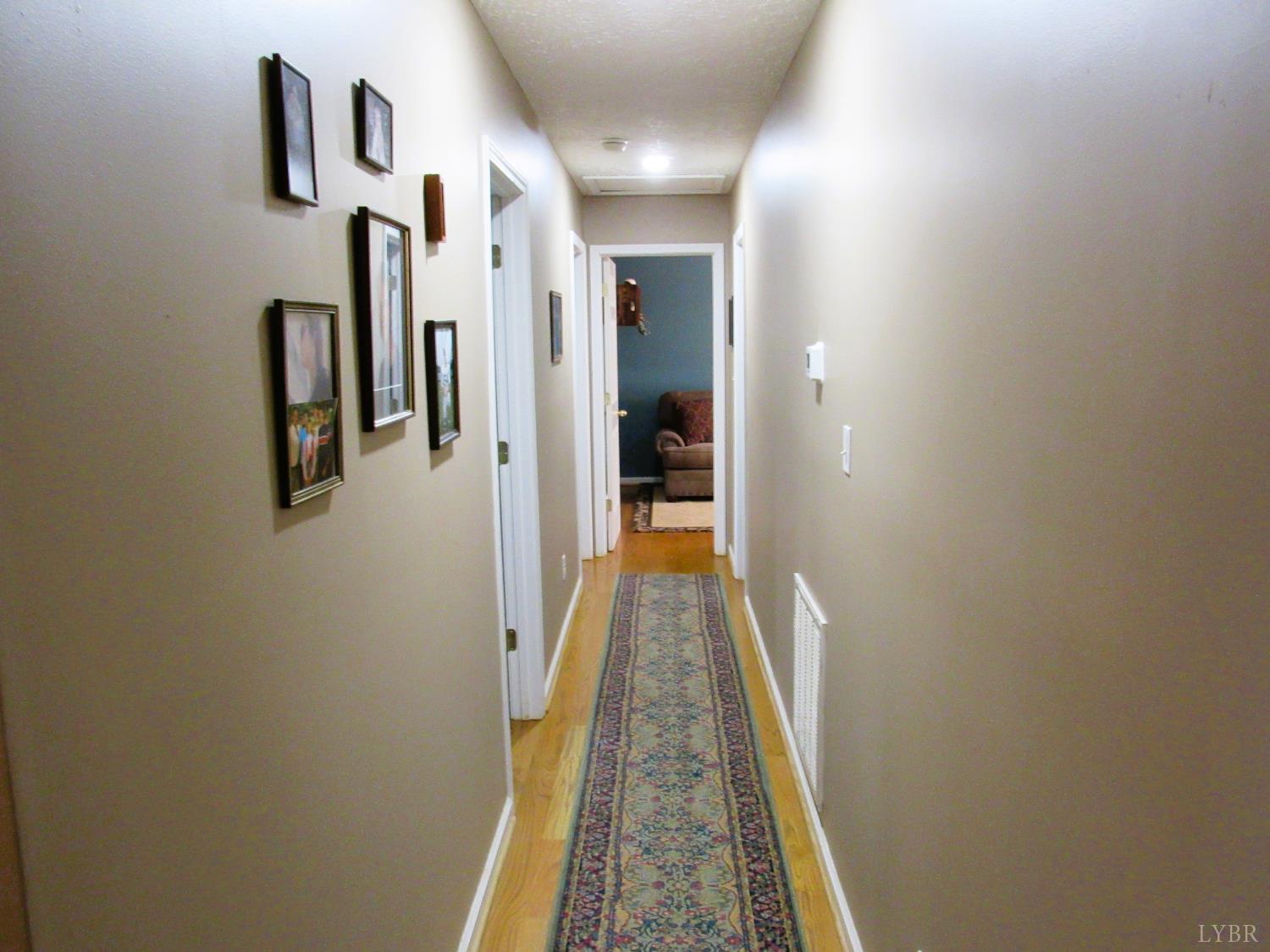 3324 Laurel Road Shipman, VA 22971 - Photo 17 of 38