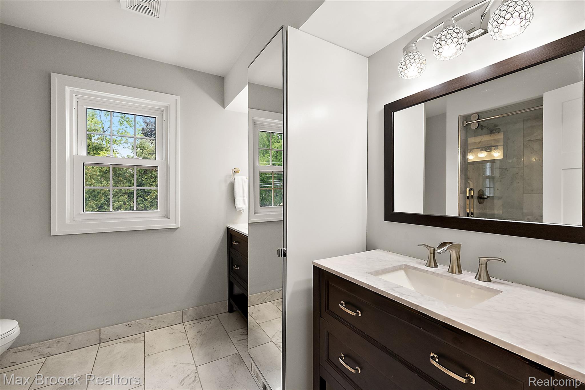 3774 Quarton Road Bloomfield Hills, MI 48302 - Photo 25 of 34 3774 Quarton Rd -75.jpg