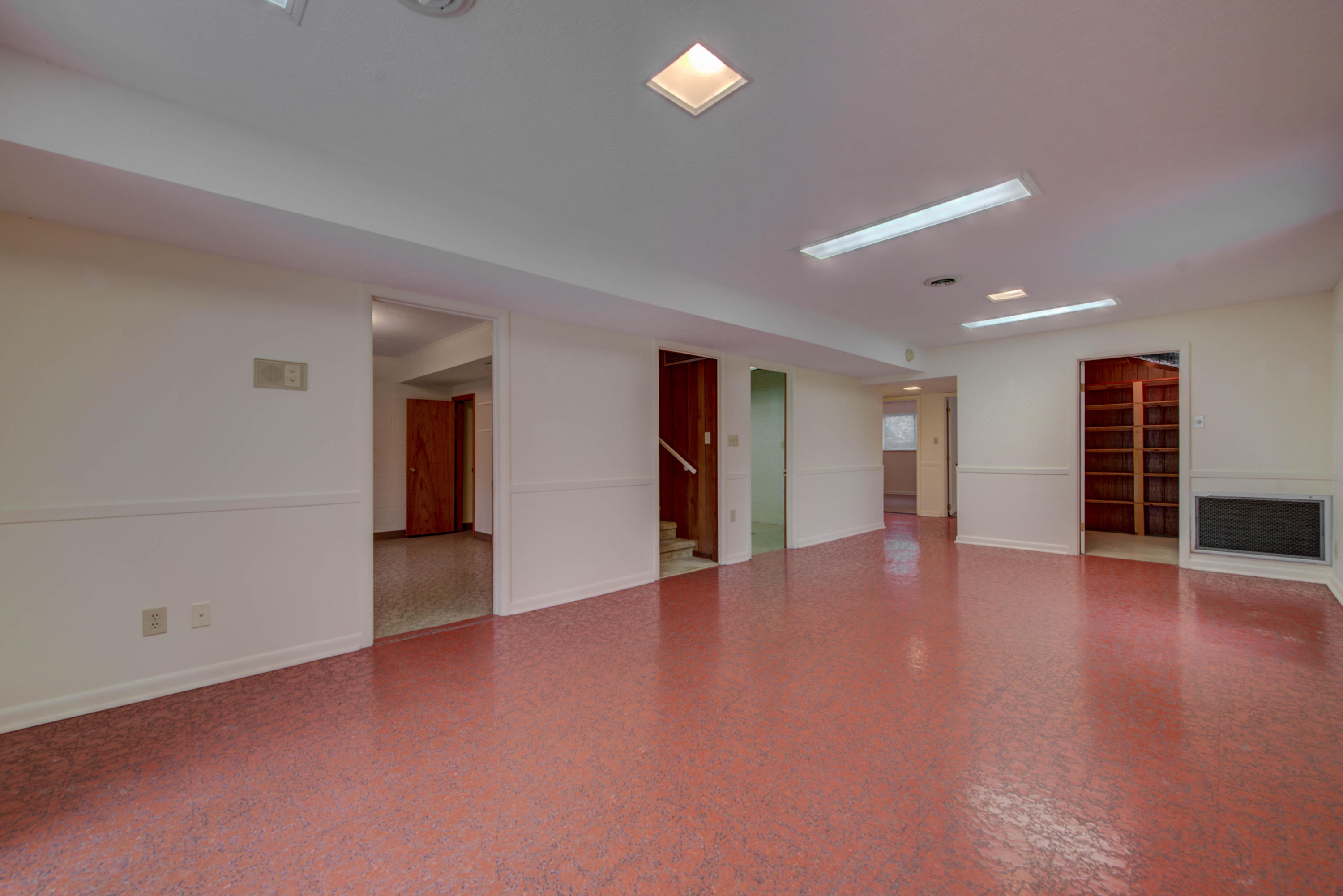 102 Burgess Lane Oak Ridge, TN 37830 - Photo 21 of 35 Basement rec
