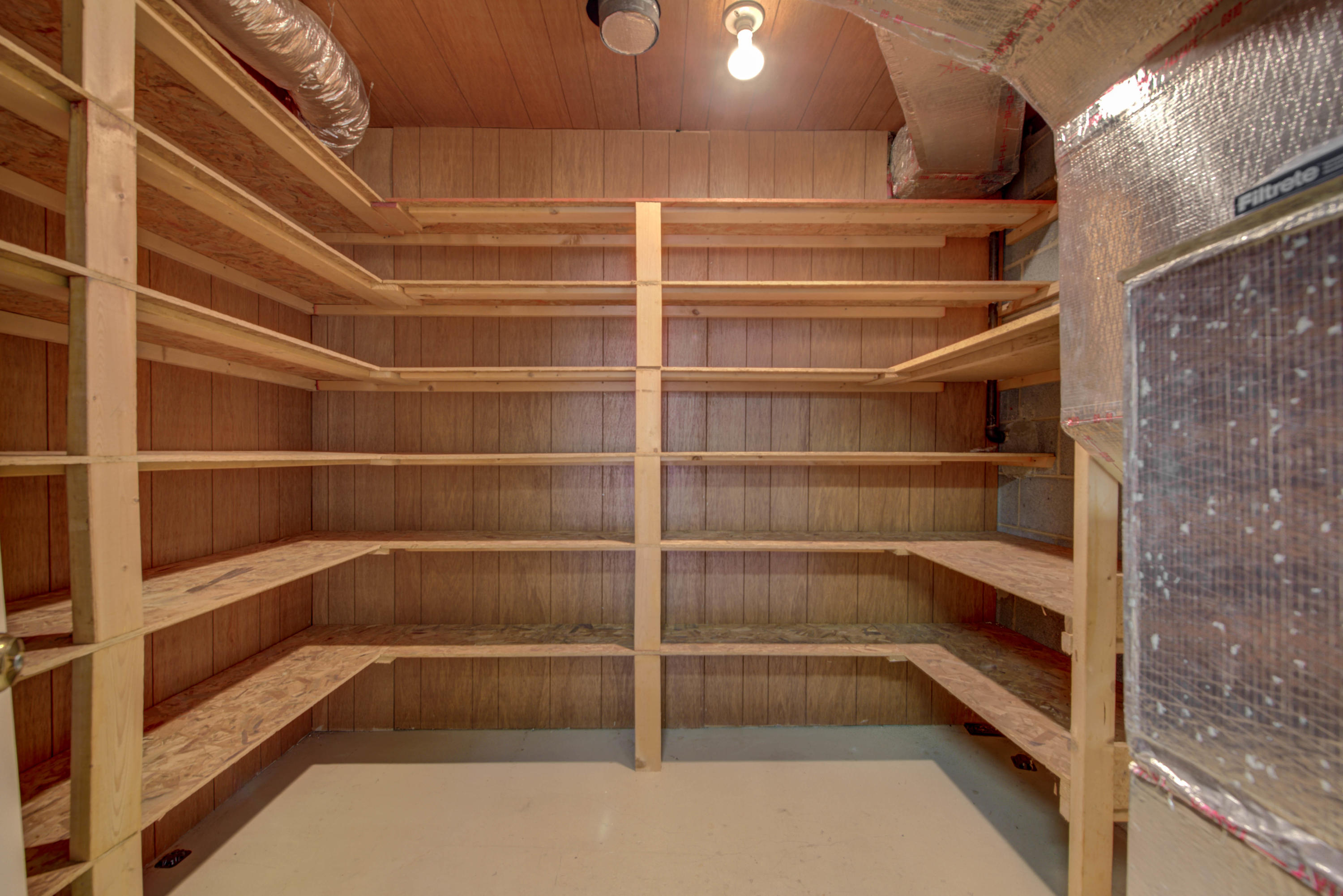 102 Burgess Lane Oak Ridge, TN 37830 - Photo 32 of 35 More storage