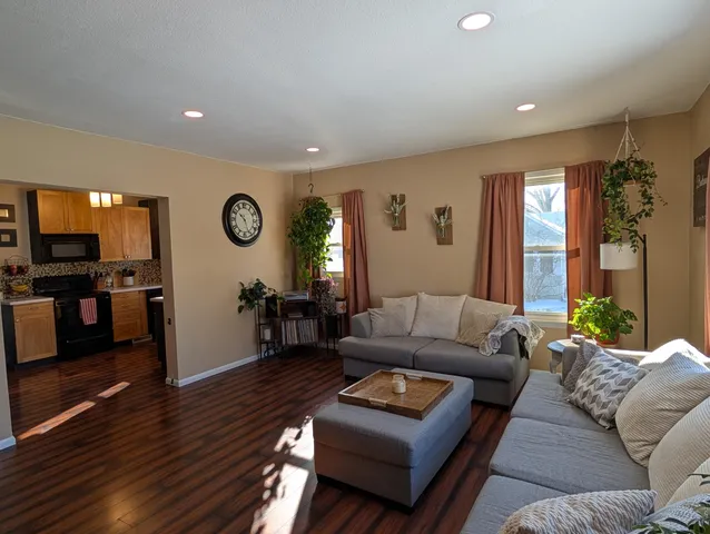 $349,900 | 813 North Water Street, Watertown, WI 53098